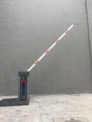 kopen Zilveren automatische boombarrière roestvrij staal met gelijkstroomborstelloze motor IP54 online manufacture